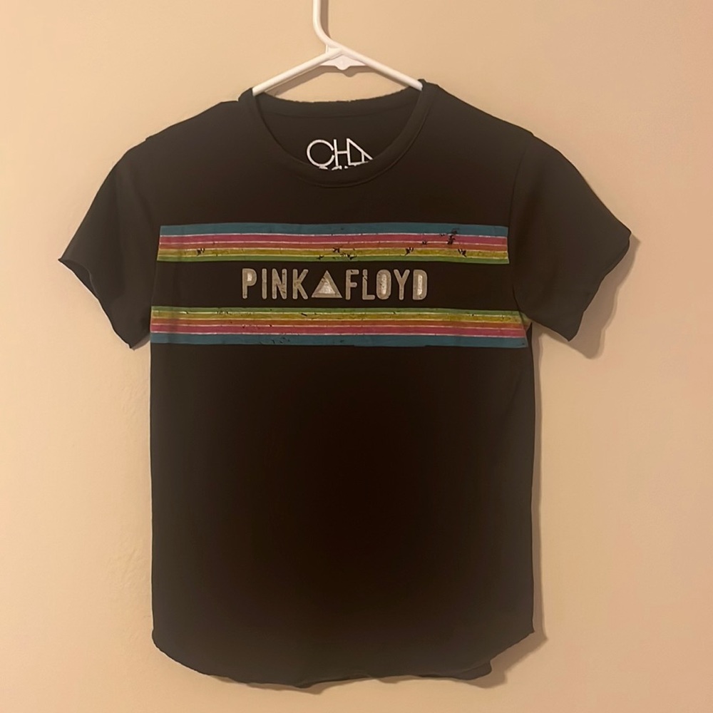 Cute girl’s graphic tee